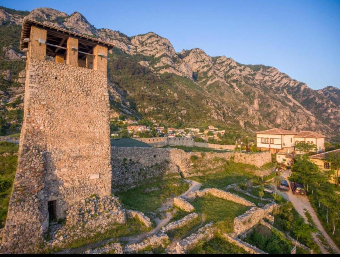 Gasthof Emiliano Castle Of