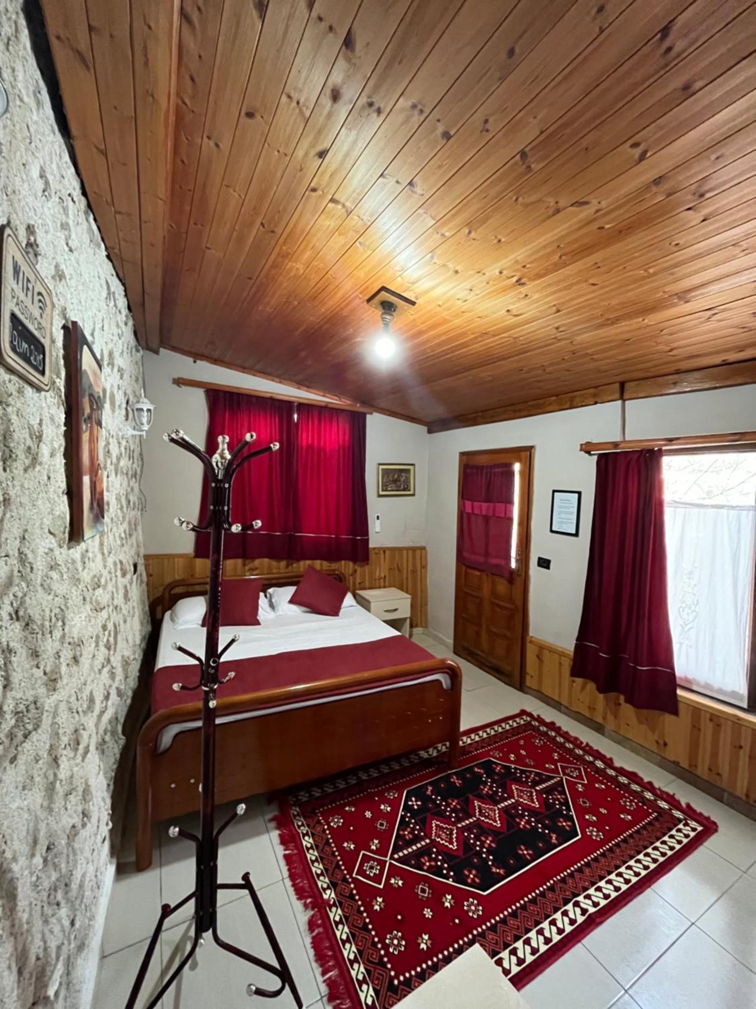 Gasthof Emiliano Castle Of 2*